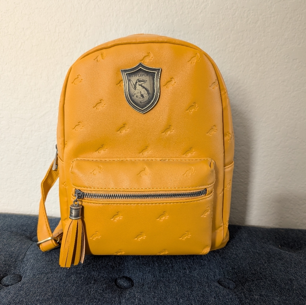 Harry Potter Backpack Hufflepuff - image 1